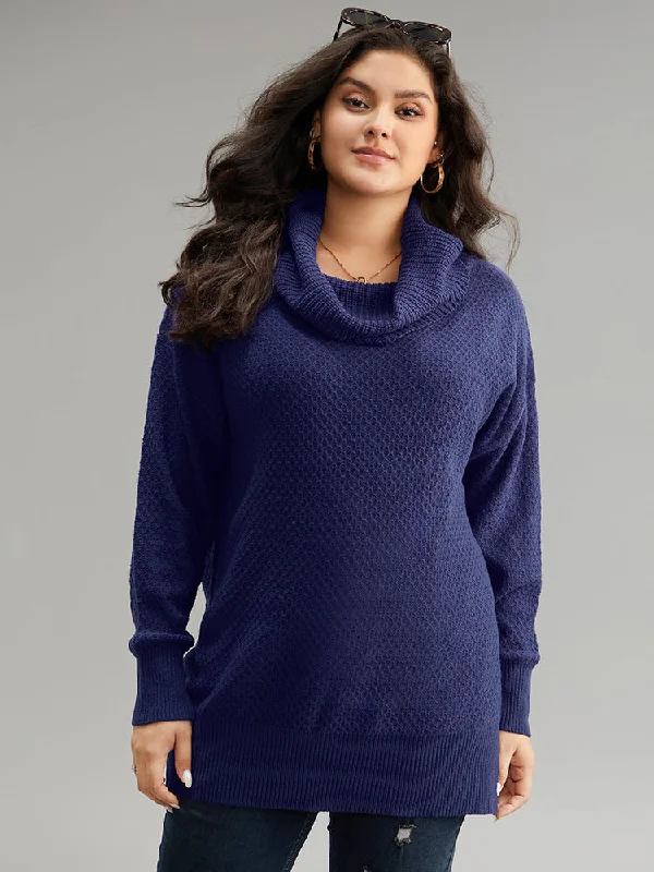 Solid Turtle Neck Split Side Pullover