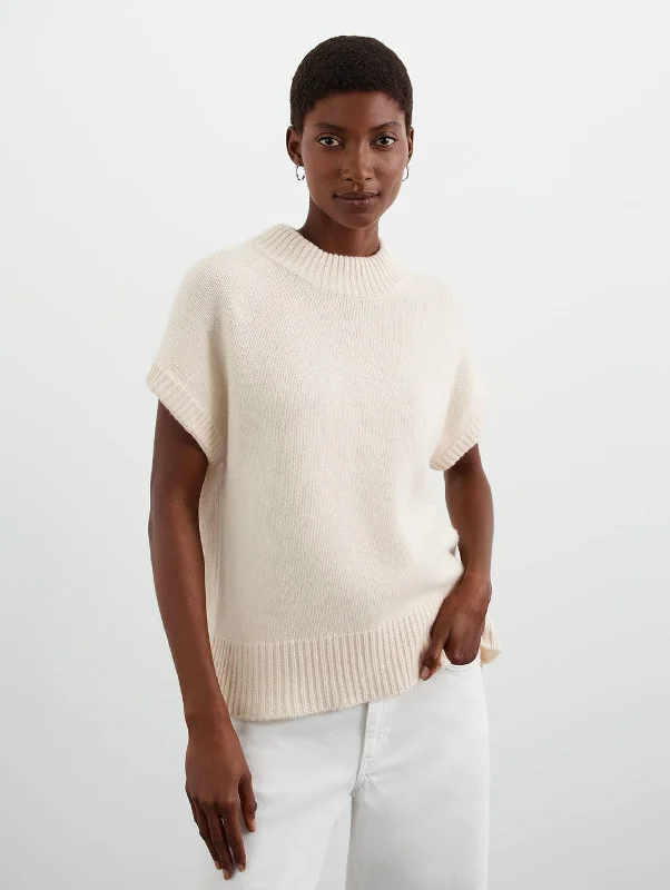 Round Neck Cashmere Top in Feather White